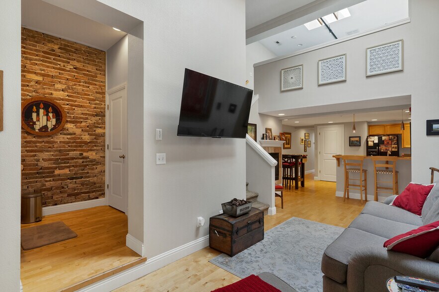 More Photos Of 145 Liberty St NE, Salem Apartments For Sale