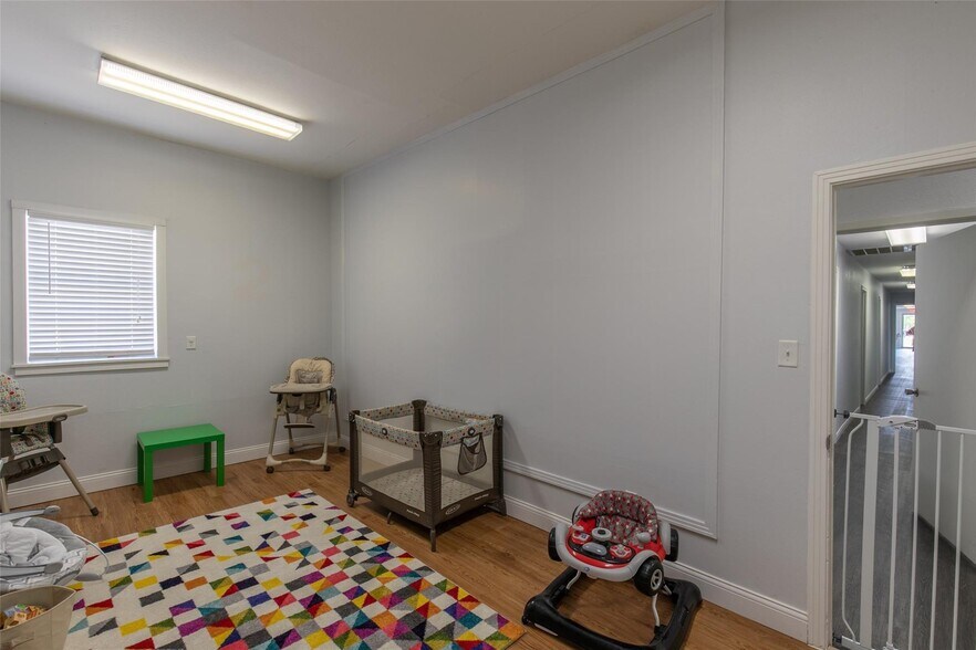 More Photos Of 434 Jefferson St E, Sulphur Springs Religious Facility For Sale