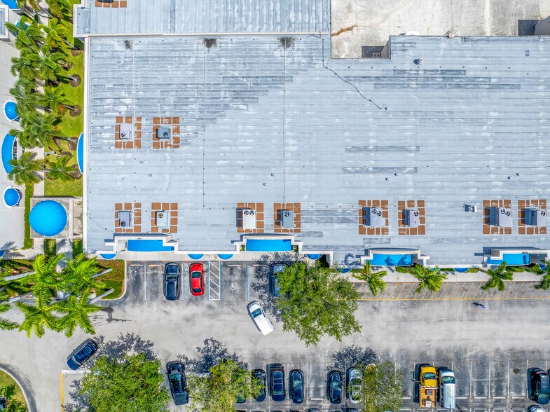 More Photos Of 2860 W State Road 84, Fort Lauderdale Office For Sale