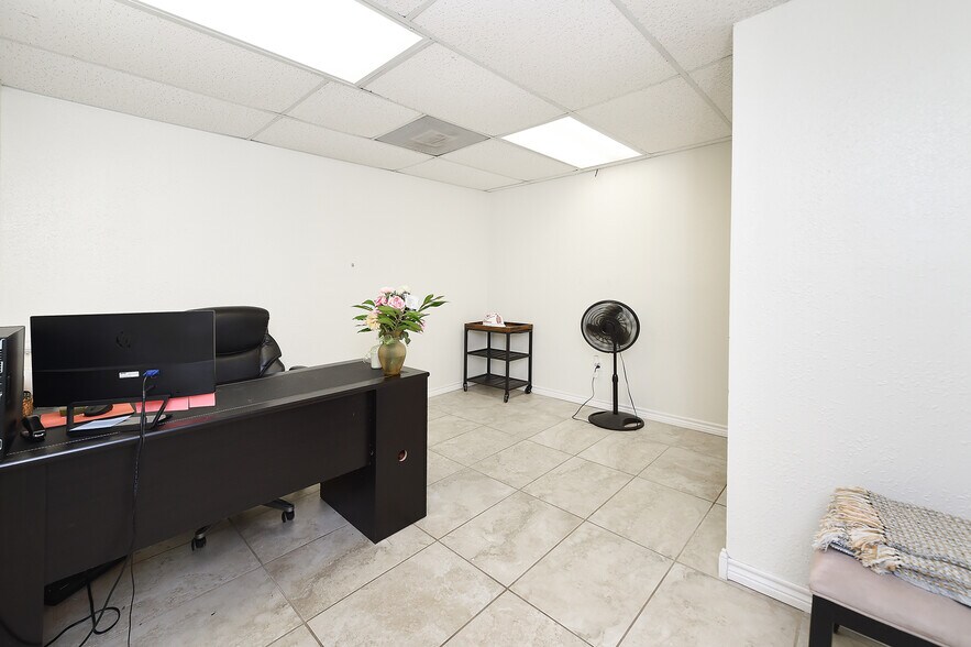 More Photos Of 2736 Dallas Ave, Ingleside Unknown For Lease