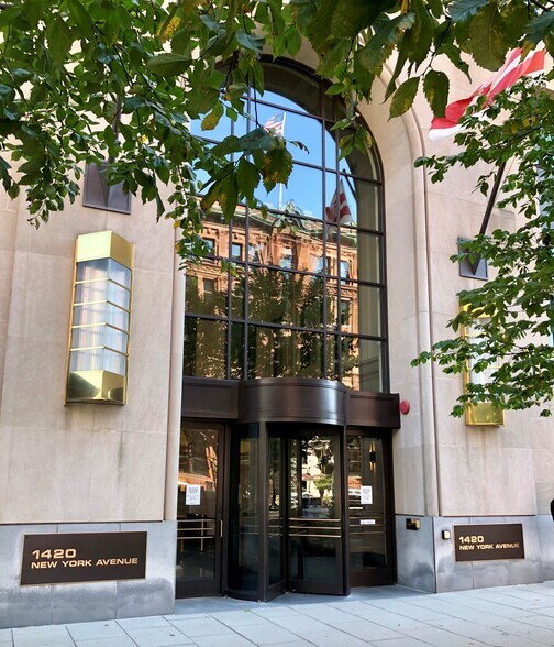 More Photos Of 700 14th St NW, Washington Office For Sale