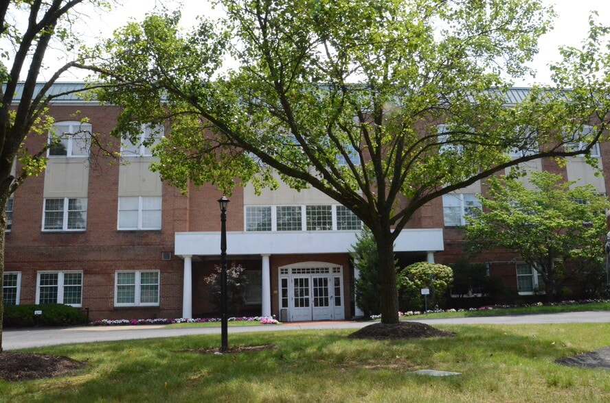 More Photos Of 235 Alpha Dr, Pittsburgh Office For Lease