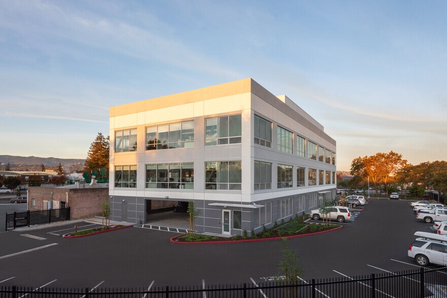 More Photos Of 1629 Main St, Redwood City Loft Creative Space For Lease