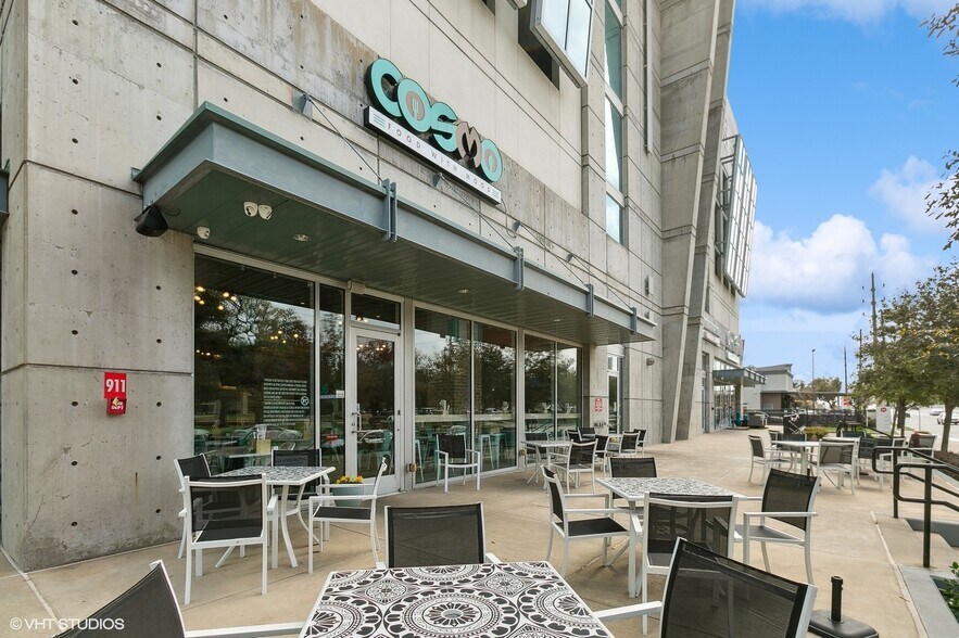 More Photos Of 5925 Almeda Rd, Houston Apartments For Lease