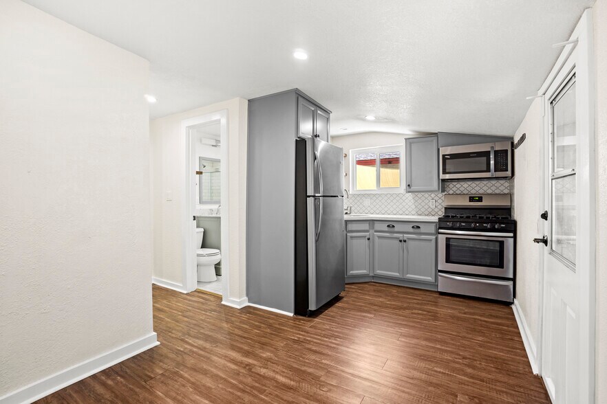 More Photos Of 343 N Occidental Blvd, Los Angeles Apartments For Sale