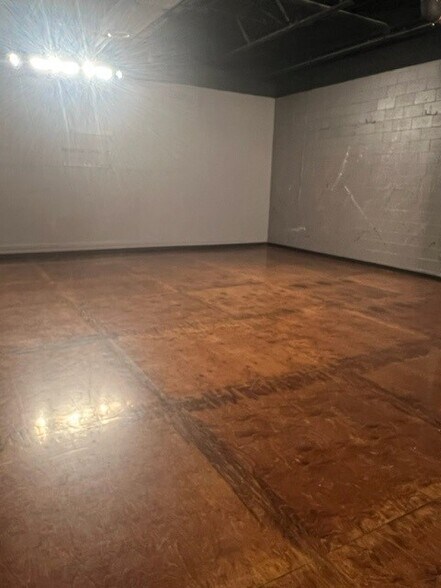More Photos Of 718 N Hwy 14, Gillette General Retail For Lease