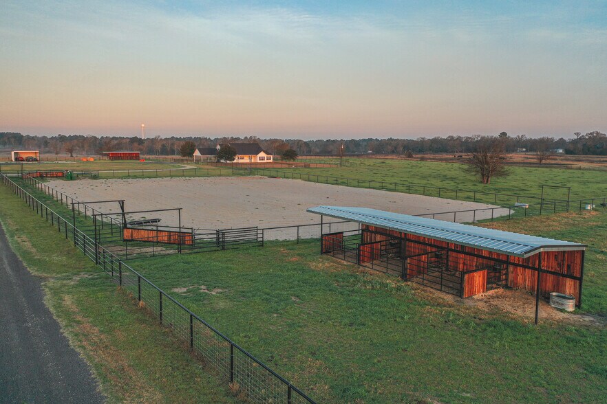 Primary Photo Of 573 FM 980 Rd, Huntsville Land For Sale