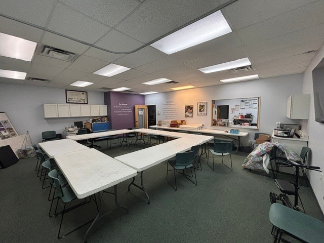 More Photos Of 452 N Switzer Canyon Dr, Flagstaff Showroom For Lease