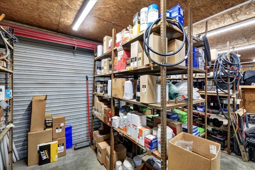 More Photos Of 133 W Blue Lick Rd, Shepherdsville Auto Repair For Sale