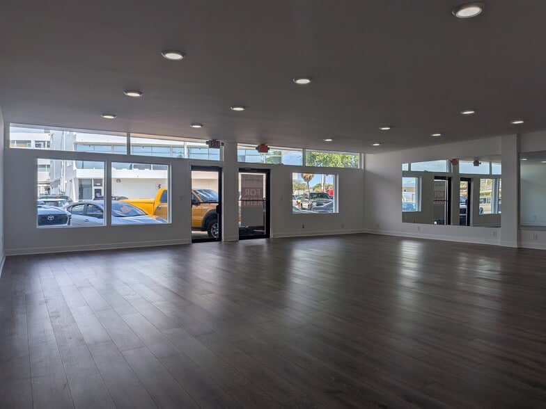 More Photos Of 3038 N Federal Hwy, Fort Lauderdale Unknown For Lease