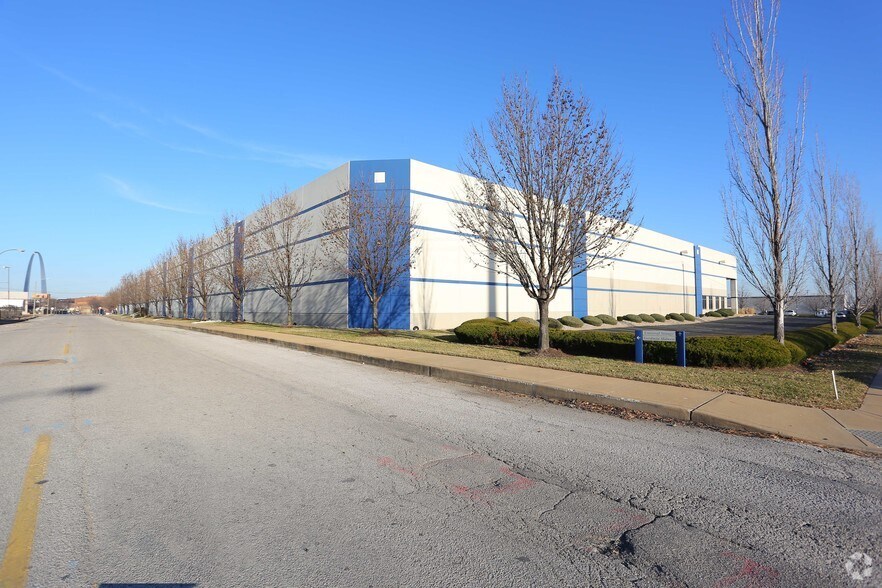 More Photos Of 1520 S 3rd St, Saint Louis Warehouse For Lease