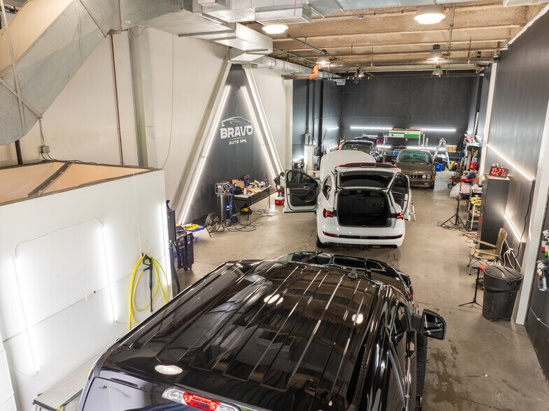 More Photos Of 100 Ferncroft Rd, Danvers Manufacturing For Lease