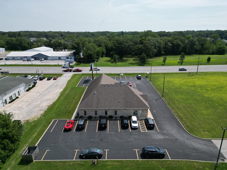 More Photos Of 12712 Wicker Ave, Cedar Lake Medical For Lease