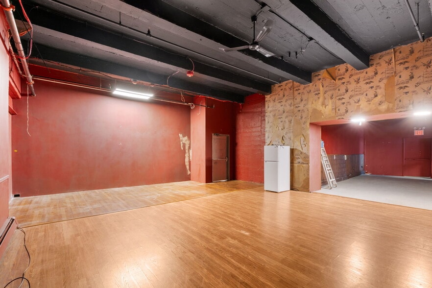 More Photos Of 2 Minthorne St, Staten Island Restaurant For Lease