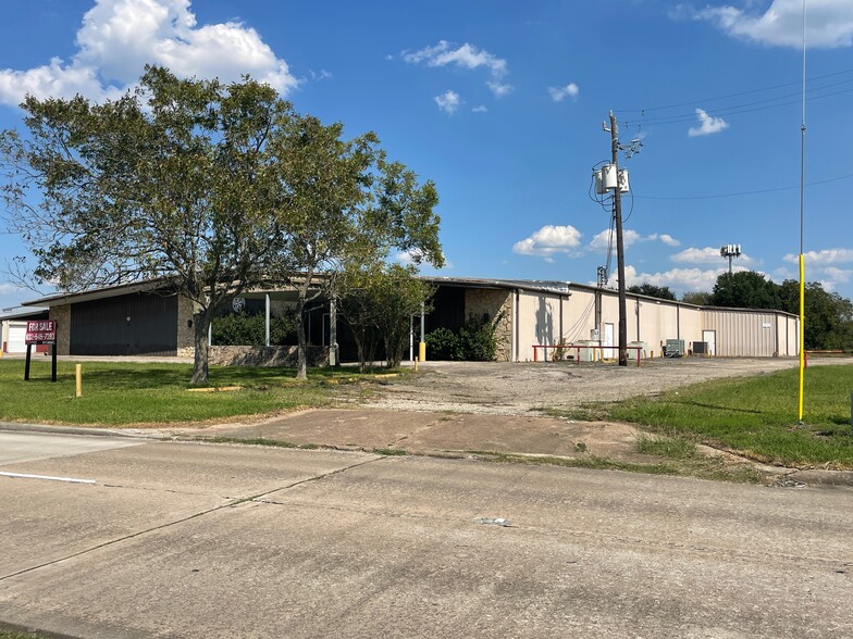 Primary Photo Of 3609 Preston Ave, Pasadena Warehouse For Lease