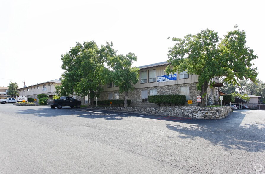 More Photos Of 7314-100 Oak Manor Dr, San Antonio Apartments For Sale