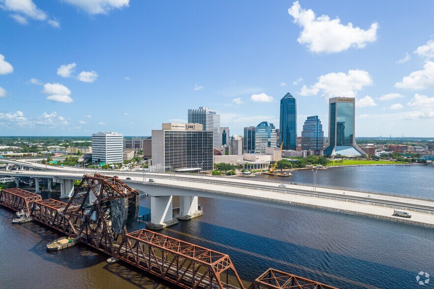 More Photos Of 1 Independent Dr, Jacksonville Office For Sale
