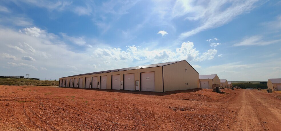More Photos Of 2052 NW 125th Ave, Watford City Self Storage For Sale