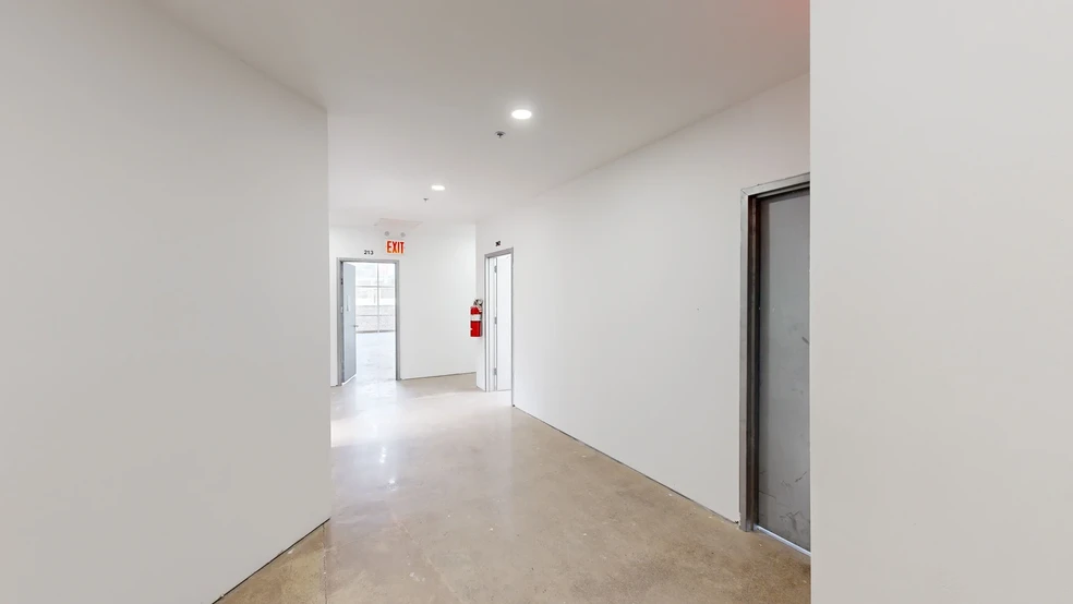 Primary Photo Of 4322 36th St, Long Island City Office For Lease