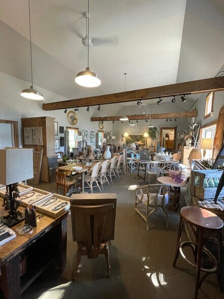 More Photos Of 746 US ROUTE 1, York Freestanding For Sale