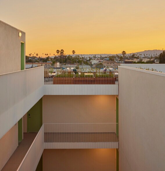 More Photos Of 636 N Juanita Ave, Los Angeles Apartments For Sale