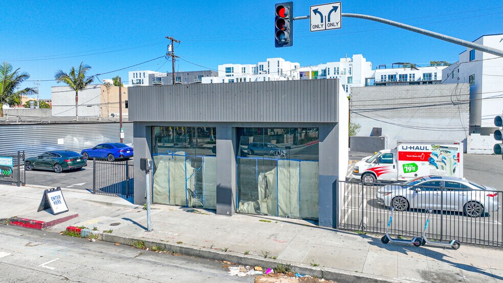 More Photos Of 13452 Washington Blvd, Marina Del Rey Freestanding For Lease