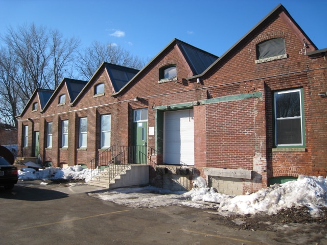 More Photos Of 560 Mineral Spring Ave, Pawtucket Warehouse For Lease