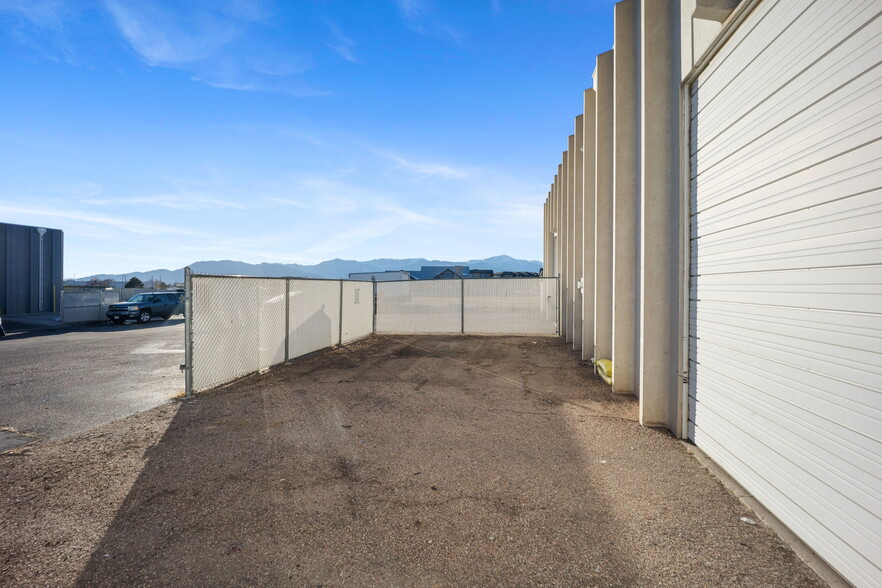 More Photos Of 1130 Valley St, Colorado Springs Warehouse For Lease