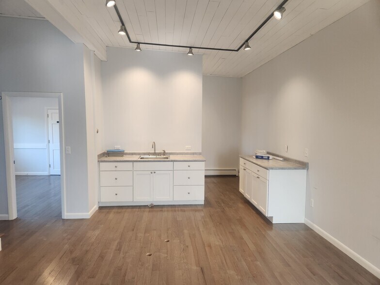 More Photos Of 5 Pond Rd, Harvard Healthcare For Sale