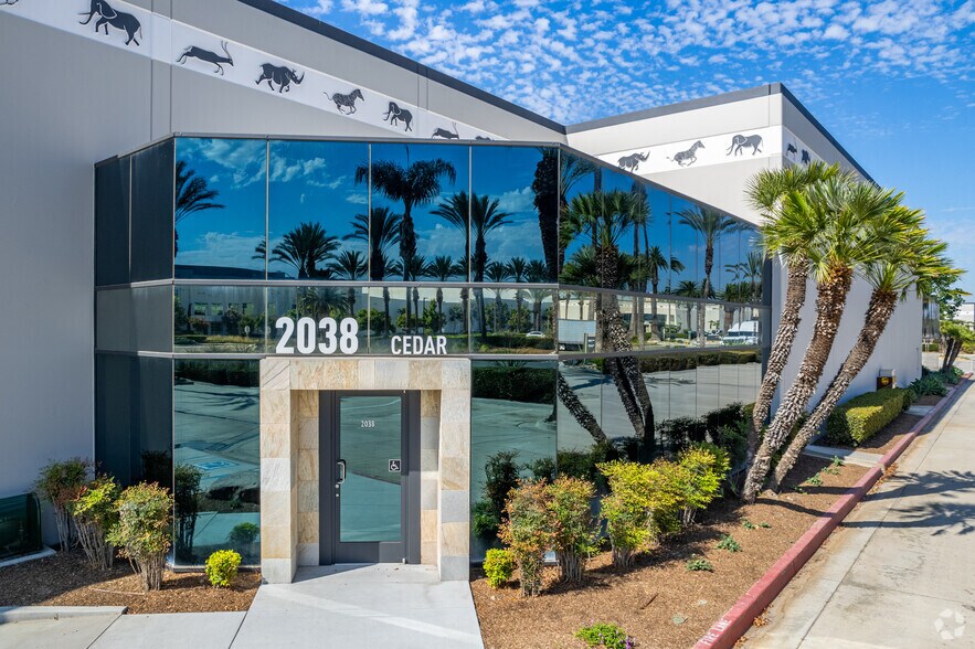 More Photos Of 2037-2077 S Vineyard Ave, Ontario Unknown For Lease