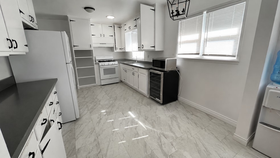 More Photos Of 2730 Arlington Ave, Torrance Apartments For Sale