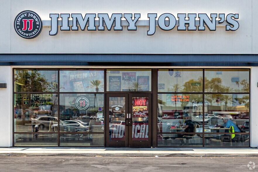 More Photos Of 1552 S Azusa Ave, City of Industry Restaurant For Lease