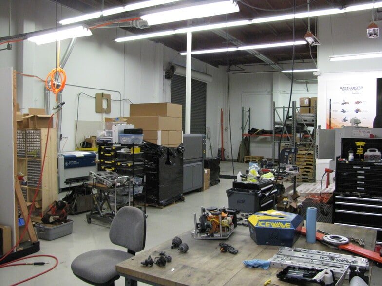 More Photos Of 828 Airport Blvd, Burlingame Research And Development For Lease