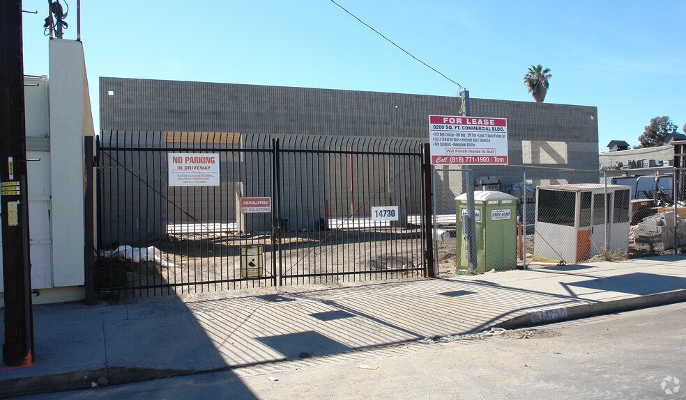 More Photos Of 14736 Keswick St, Van Nuys Warehouse For Lease