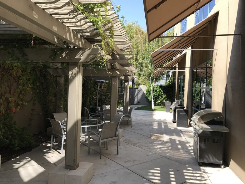More Photos Of 3312 Woodward Ave, Santa Clara Office For Lease