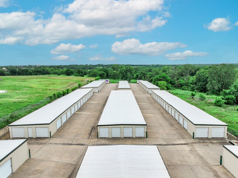 More Photos Of 10945 State Highway 78, Lavon Self Storage For Sale