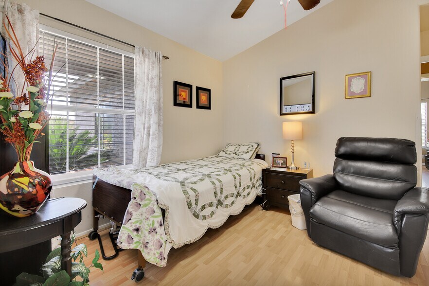 More Photos Of 7861 W Brown St, Peoria Assisted Living For Lease