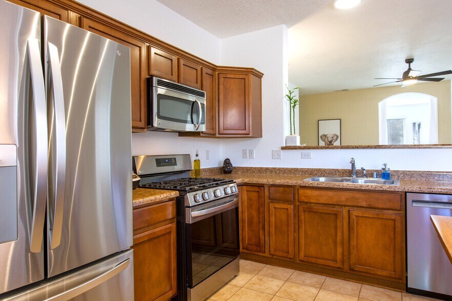 More Photos Of 8405 Wild Dunes Rd NW, Albuquerque Office For Sale