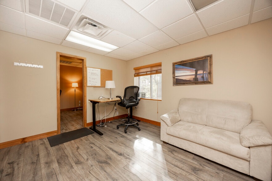 More Photos Of 232 Conestoga Rd, Wayne Loft Creative Space For Sale