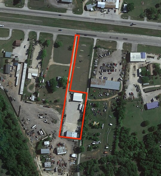 More Photos Of 2122 E Highway 199, Springtown Manufacturing For Lease