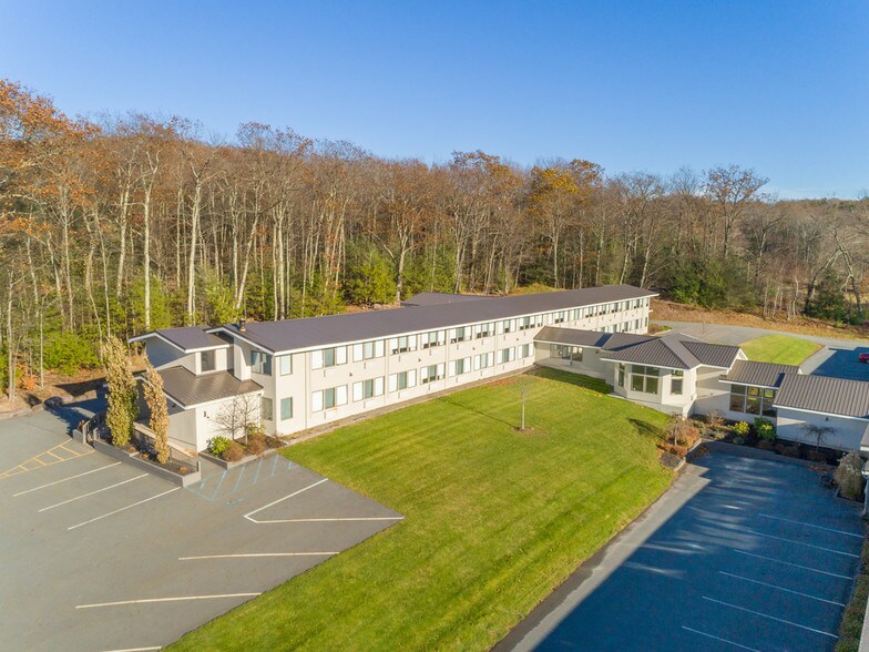 More Photos Of 283 Rock Hill Dr, Rock Hill Hotel For Sale