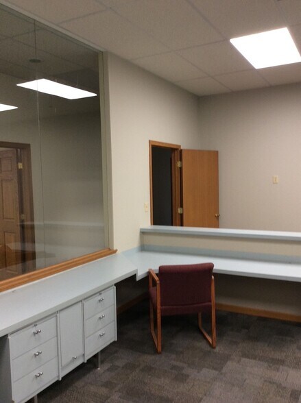 More Photos Of 205 Washington St, Burlington Office For Lease