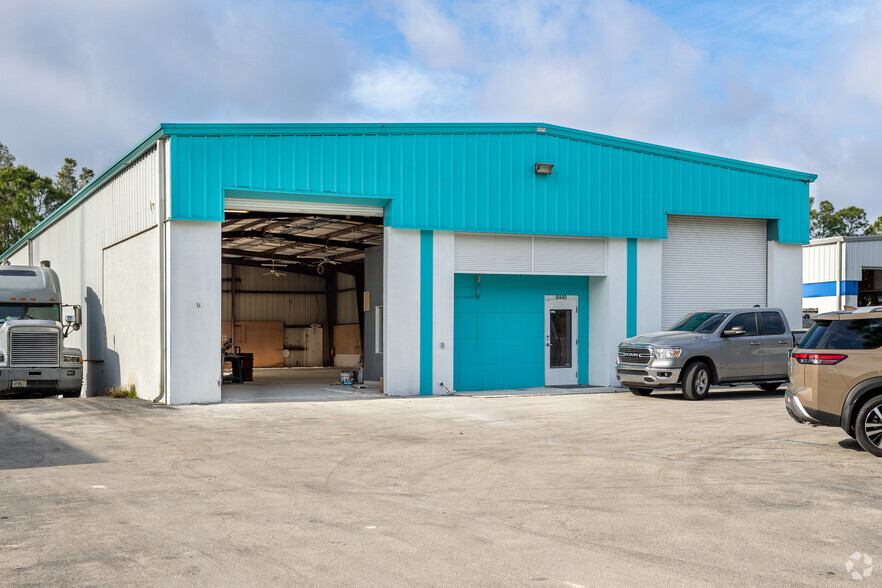 Primary Photo Of 6440 Metro Plantation Rd, Fort Myers Warehouse For Lease