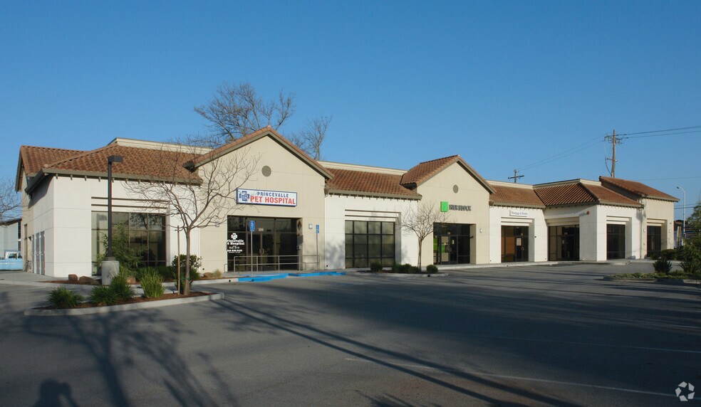 Primary Photo Of 7995 Princevalle St, Gilroy Storefront Retail Office For Lease