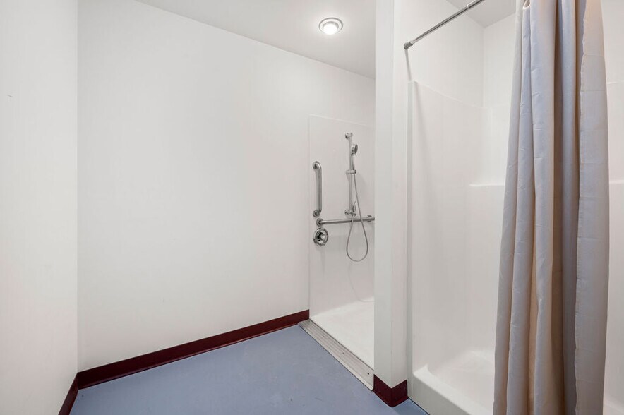 More Photos Of 787 Valley Ct, Grand Junction Office For Lease