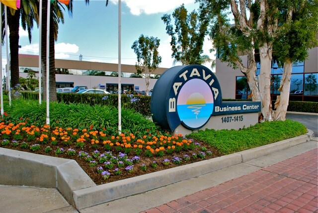 More Photos Of 1411 N Batavia St, Orange Light Manufacturing For Lease