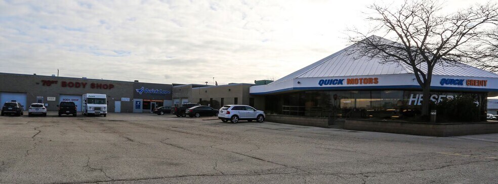 More Photos Of 7800 N 76th St, Milwaukee Auto Dealership For Lease