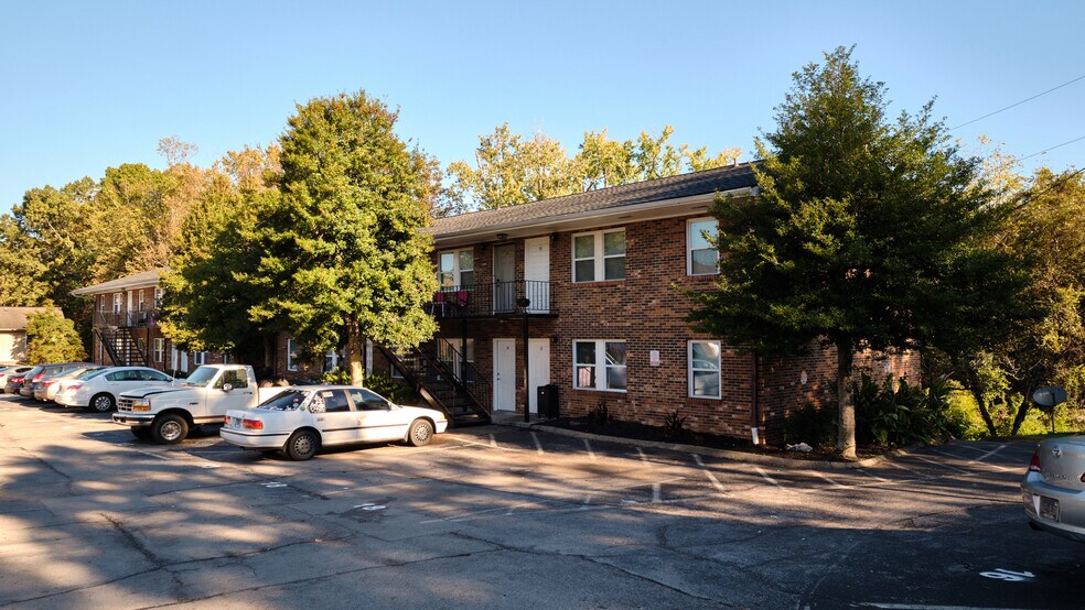 More Photos Of 609 E Inskip Dr, Knoxville Apartments For Sale
