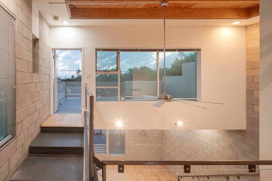 More Photos Of 717-743 N Highland Ave, Los Angeles Flex For Sale