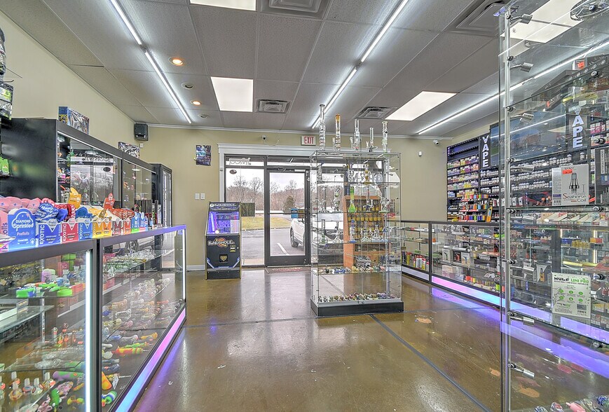 More Photos Of 1201 Highway 19E, Elizabethton Storefront Retail Office For Sale